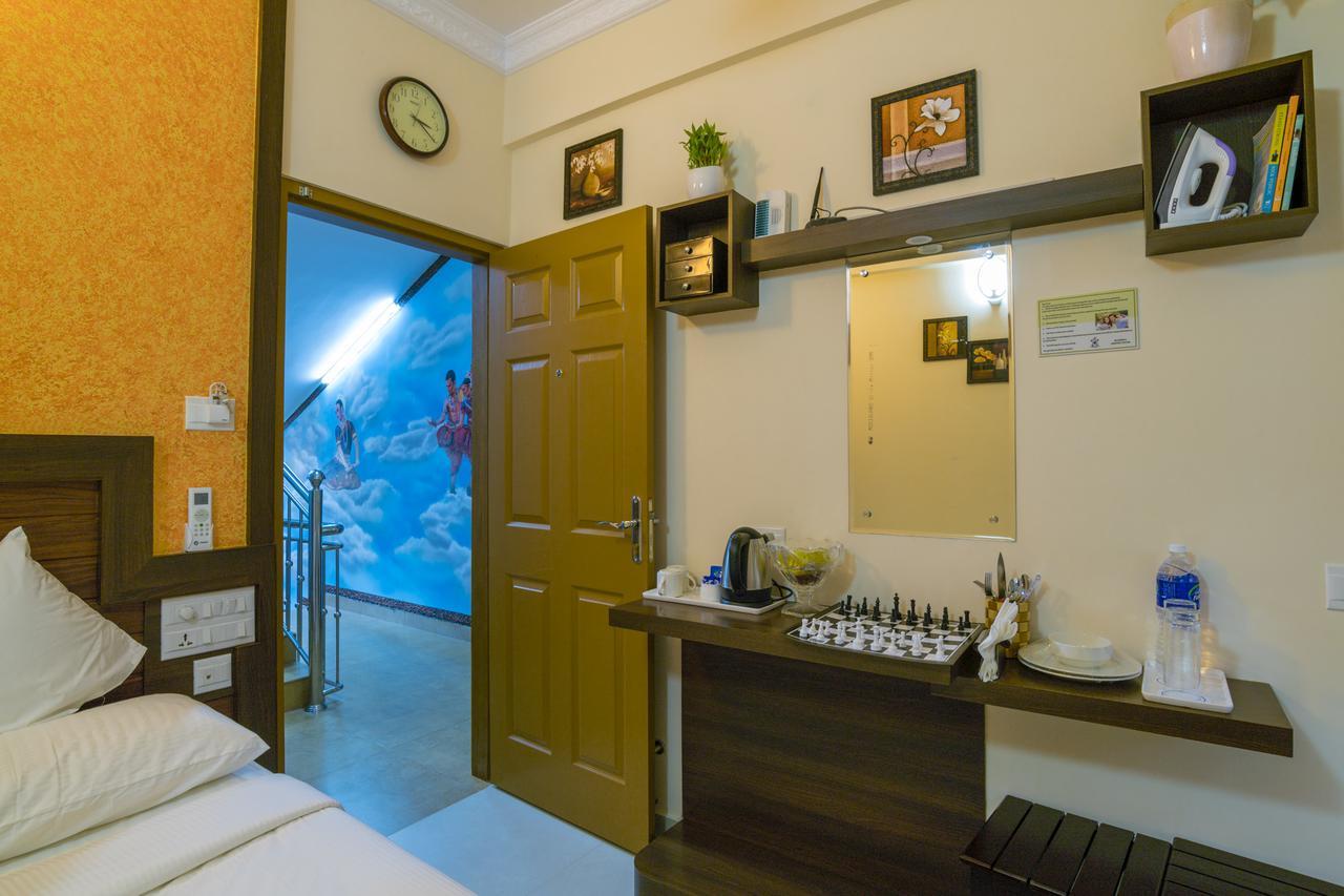 Blue Bell Cochin Airport Hotel 3*